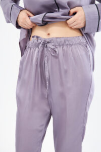 Gray Purple Pajamas In Silk Satin - Image 4