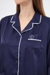 Navy Blue Pajamas In Silk Satin - Image 3